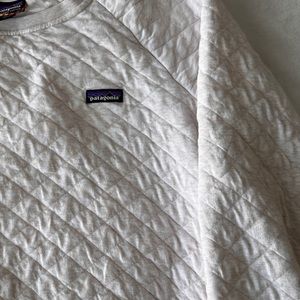"quilted" patagonia crewneck